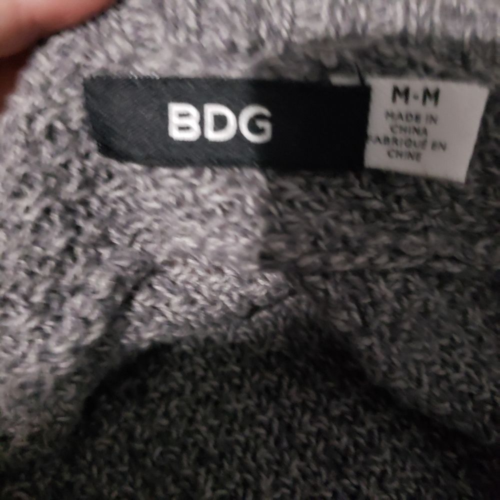 BDG sweater - Picture 2 of 6